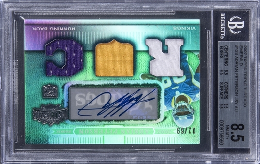 2007 Topps Triple Threads Emerald #123 Adrian Peterson Signed Rookie Patch Card (#02/69) - BGS NM-MT+ 8.5